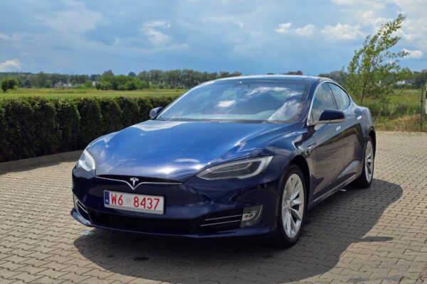 Tesla Model S Long Range